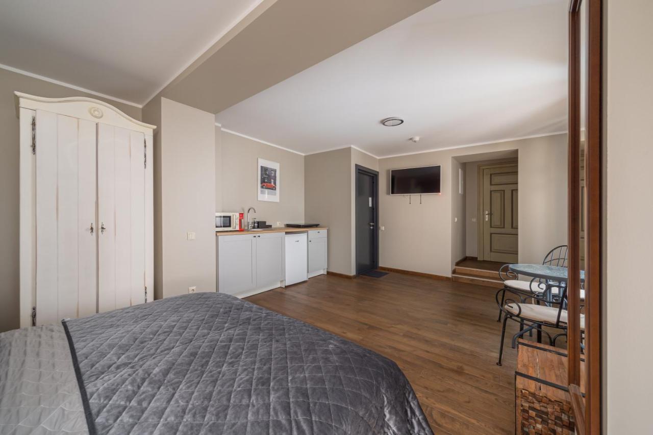 ריגה Enjoy Old Town Vibes In 1716 Laipu Residence With 4 Stylish Apartments And 1 Penthouse מראה חיצוני תמונה