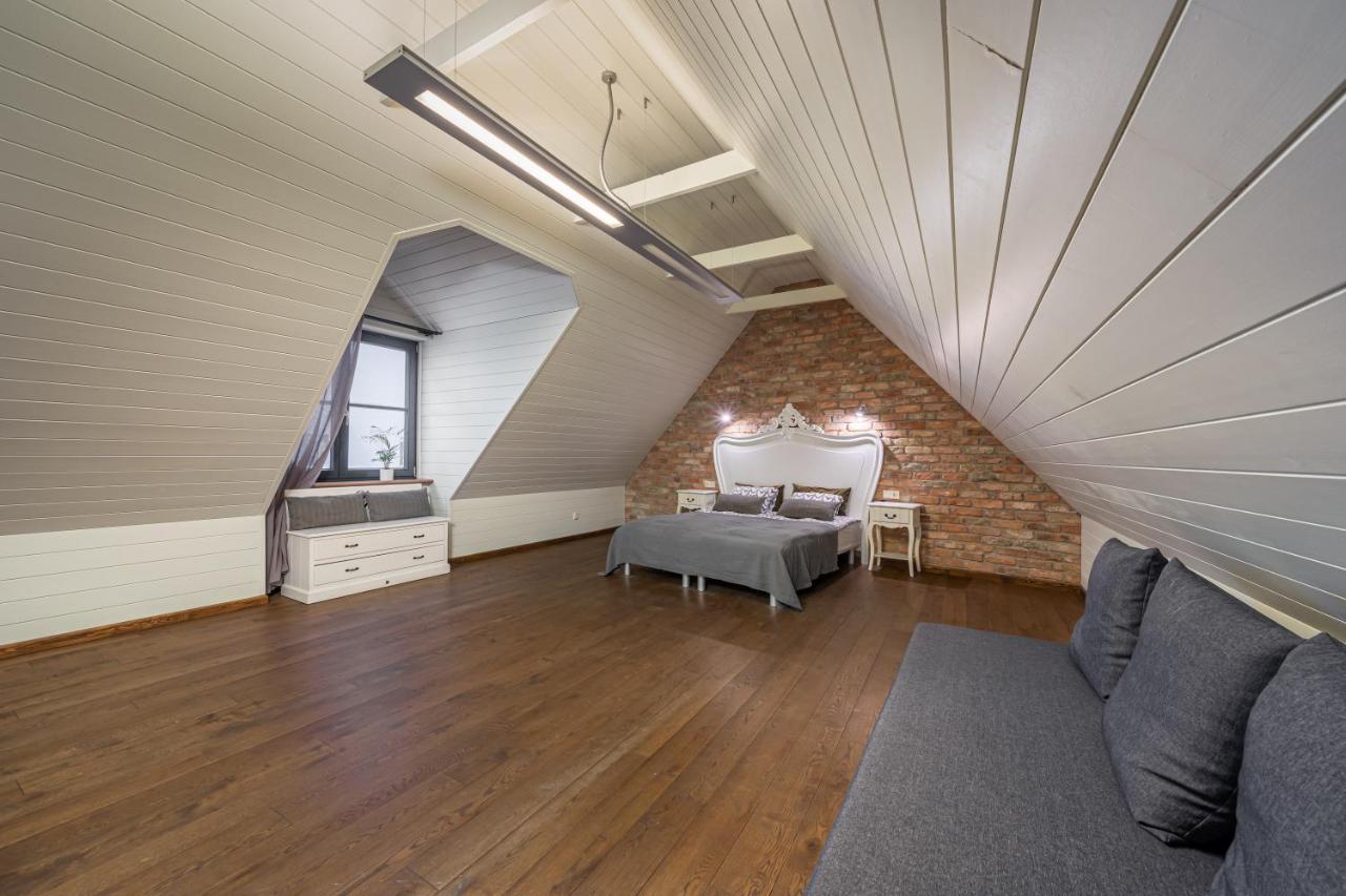 ריגה Enjoy Old Town Vibes In 1716 Laipu Residence With 4 Stylish Apartments And 1 Penthouse מראה חיצוני תמונה